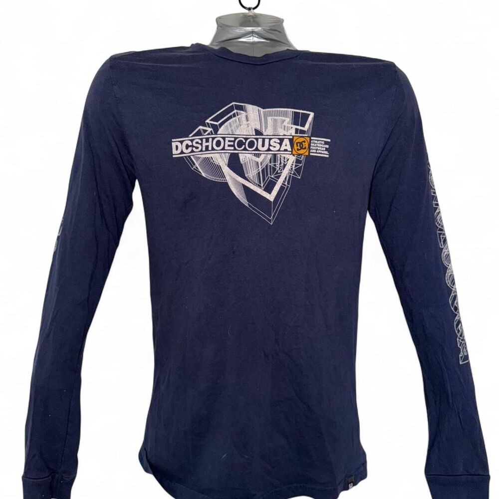 Dc-shoes Men's Navy and Blue T-shirt
